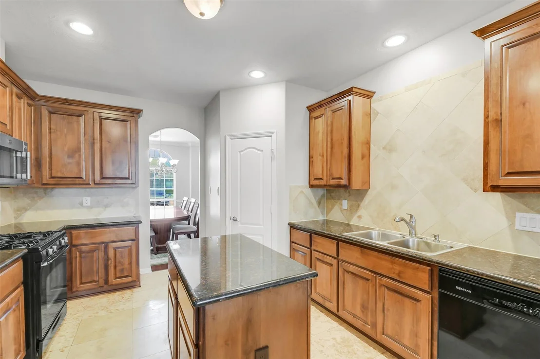 Photo of 14906 Windsor Manor