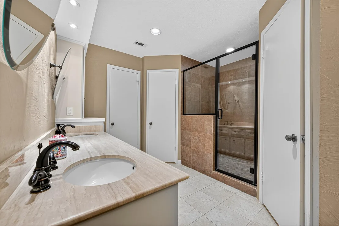 Photo of 18307 Harrow Hill Drive