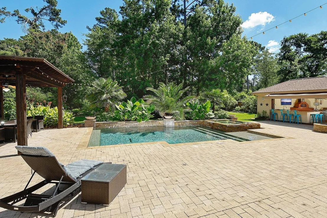 Photo of 27606 Ossineke Drive