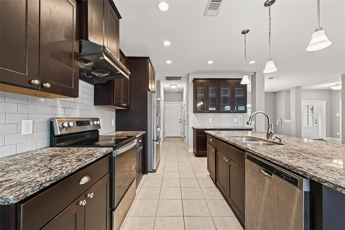 Photo of 22519 Chenango Lake Drive