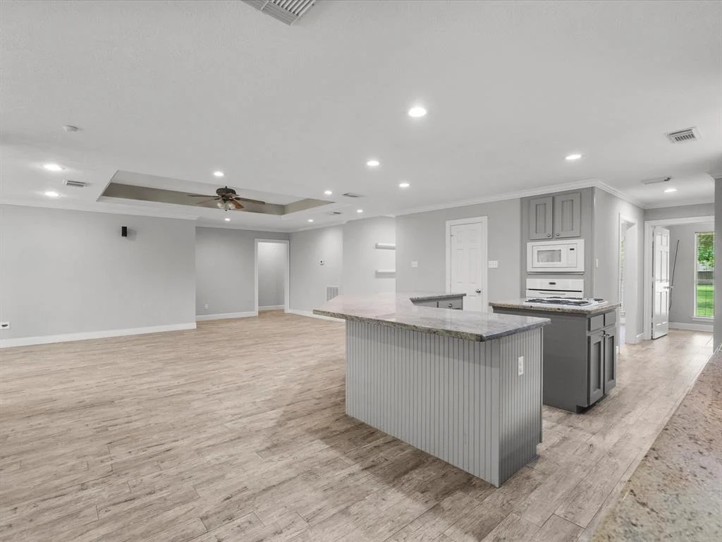 Photo of 5401 Palm Drive