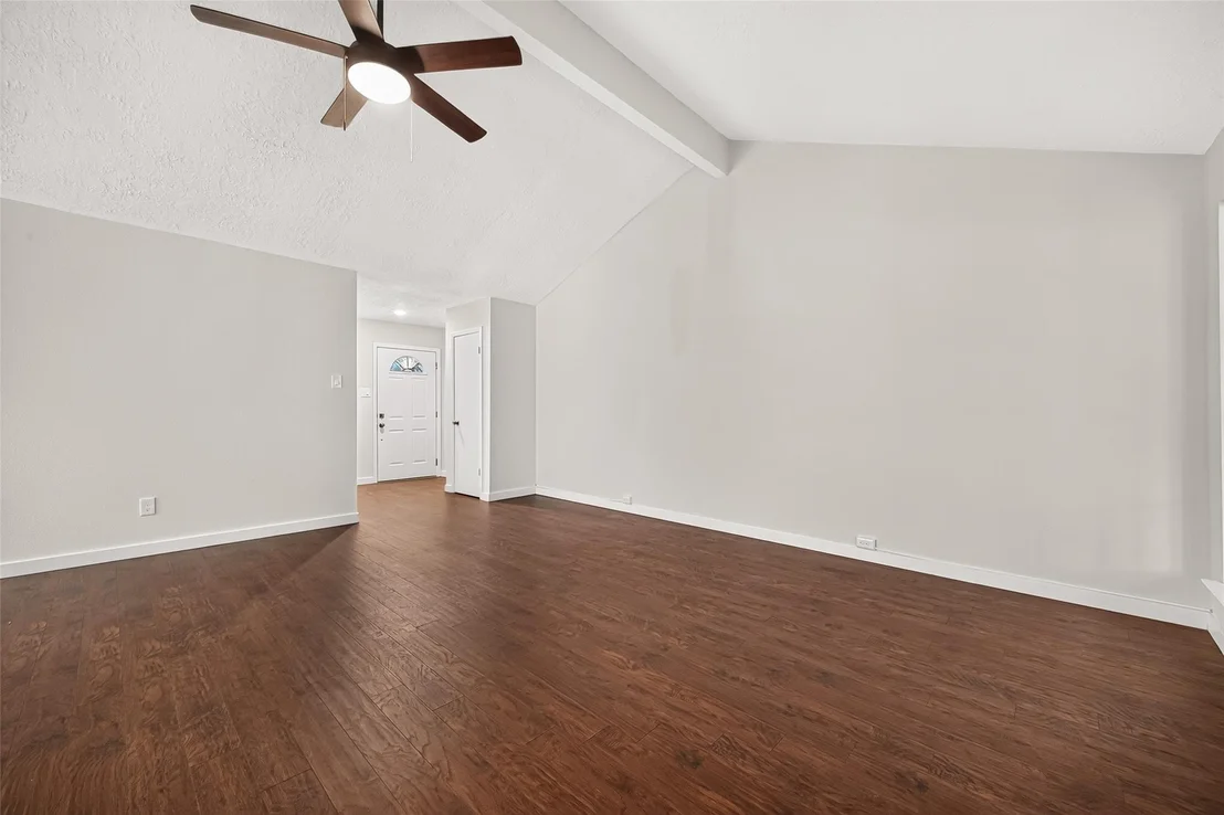 Photo of 9523 Riverside Lodge Drive