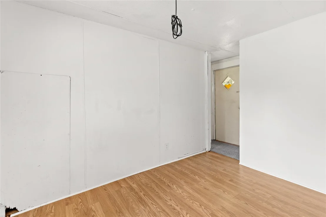 Photo of 370 Lakeside Circle