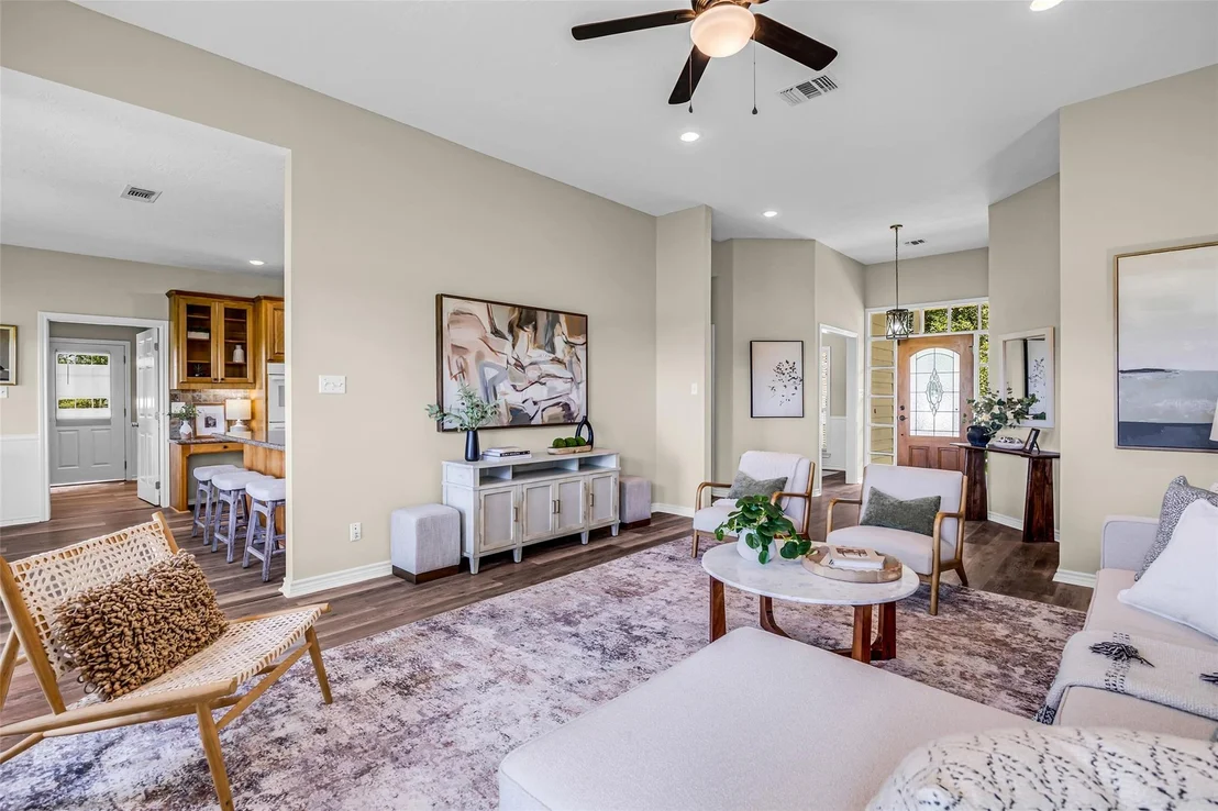 Photo of 1075 Harrisburg Road