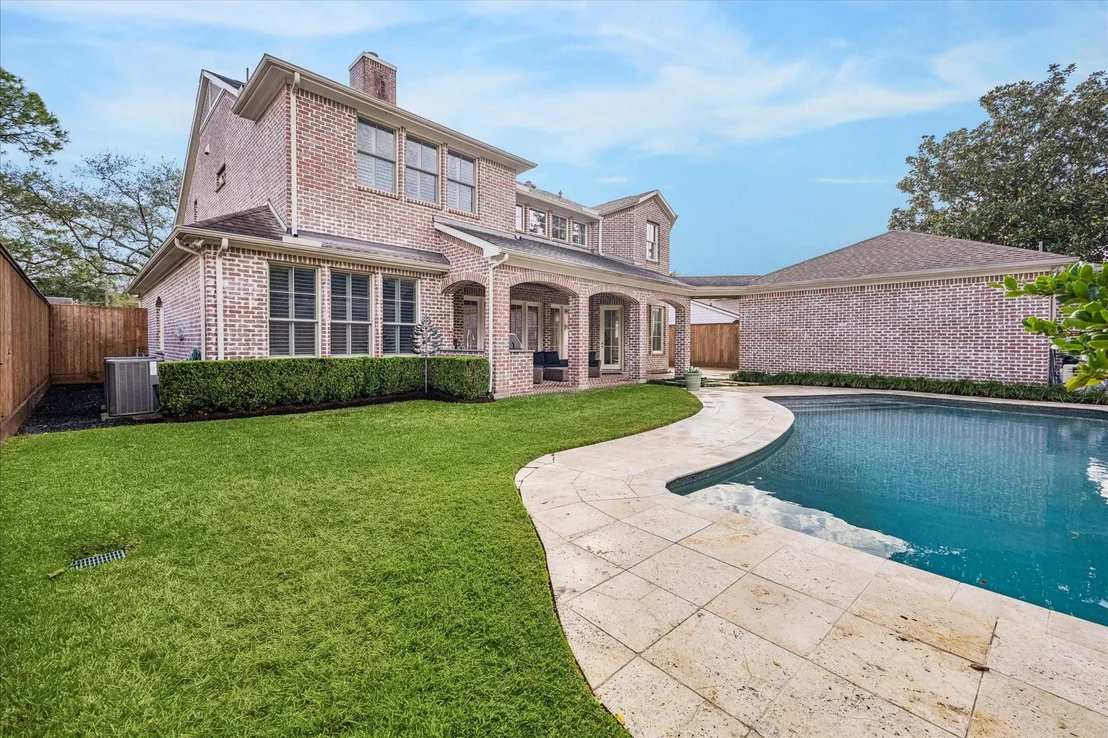 Photo of 6234 Lynbrook Drive
