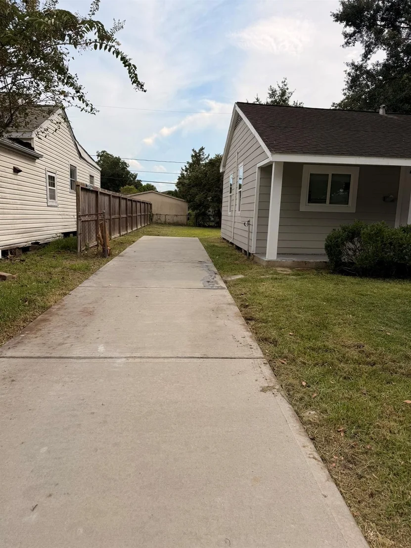 Photo of 6642 Kernel Street