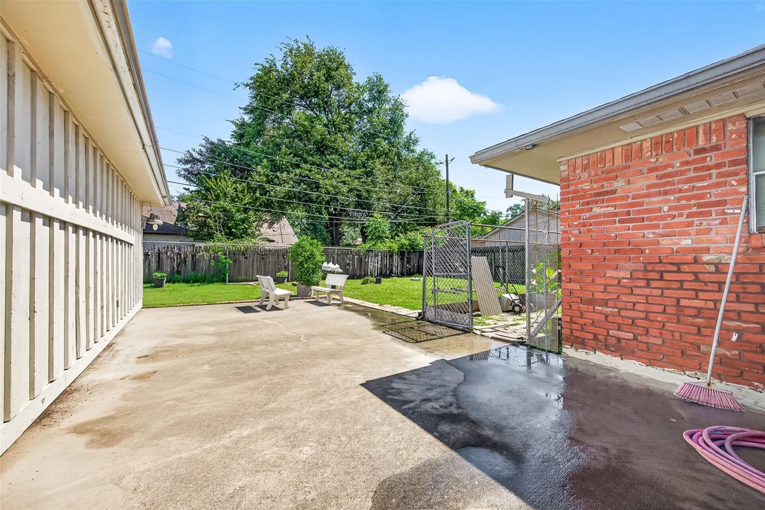 Photo of 8022 Stroud Dr