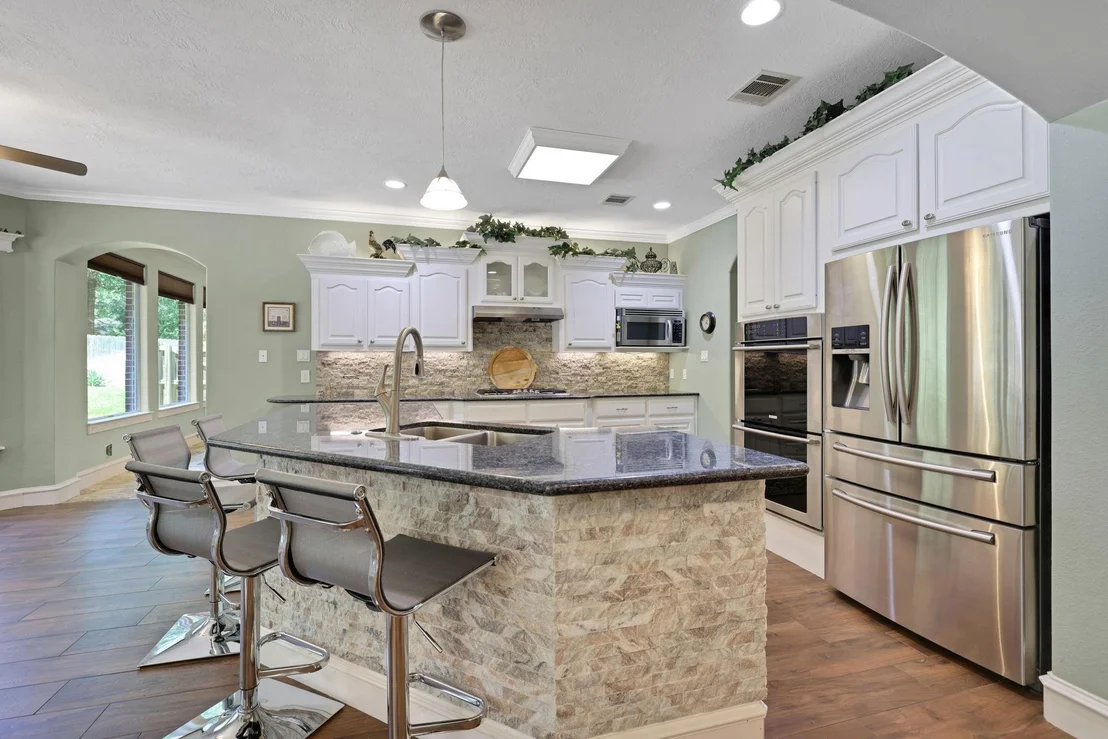 Photo of 601 Lake Grove Drive