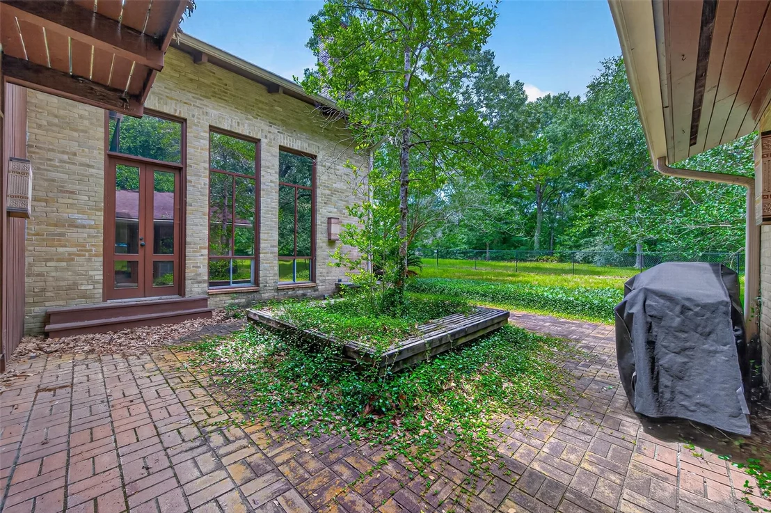 Photo of 219 Cardinal Drive