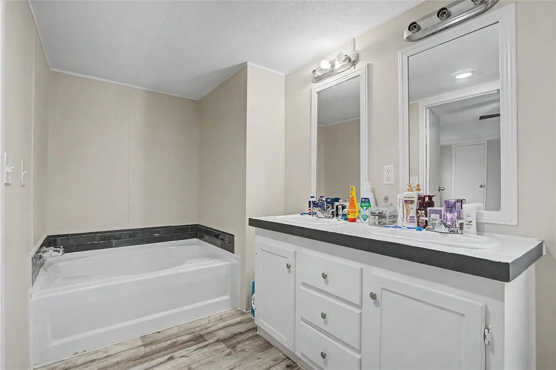 Photo of 5775 Road 3550