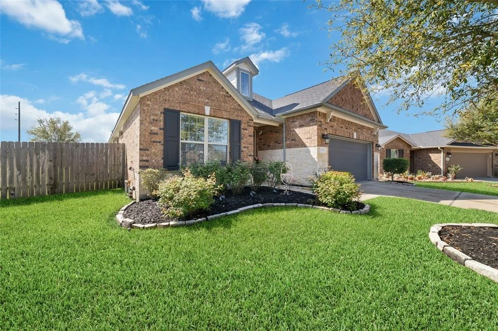 Photo of 31107 White Cypress Lane