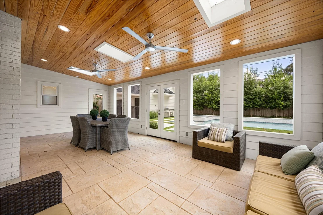 Photo of 14722 River Forest Drive