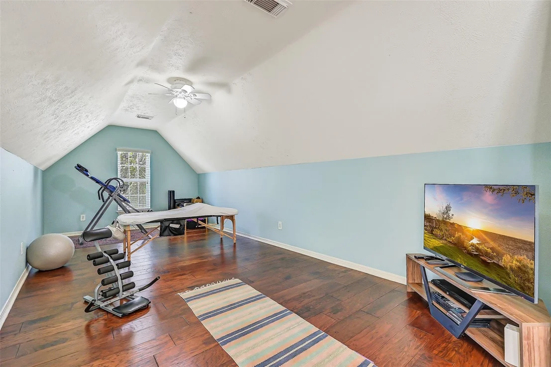 Photo of 101 Oak Drive