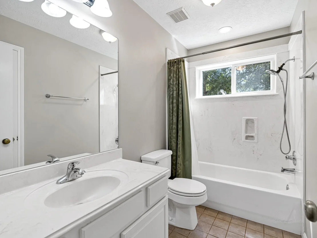 Photo of 32601 Rogers Road