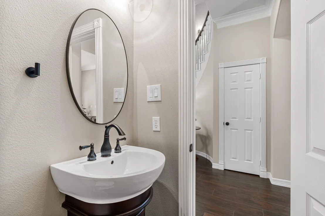 Photo of 7027 Centre Oaks Drive