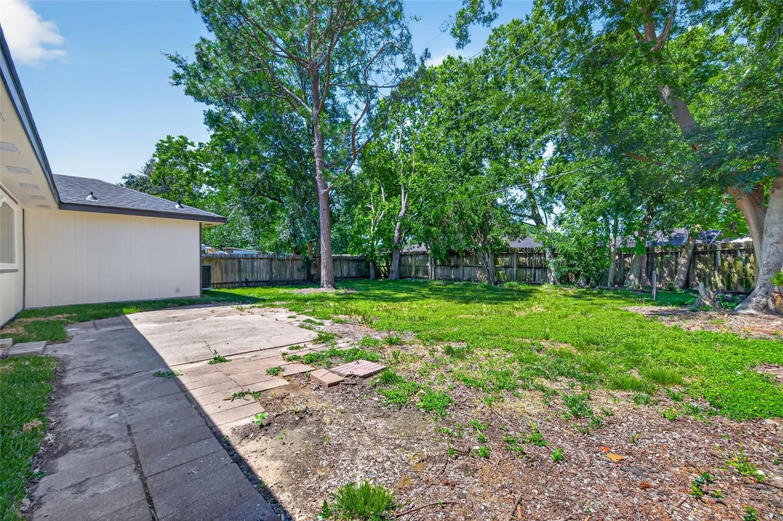 Photo of 3418 Luton Park Drive