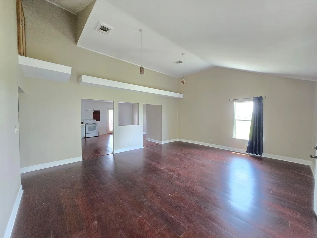 Photo of 205 Buckskin Drive
