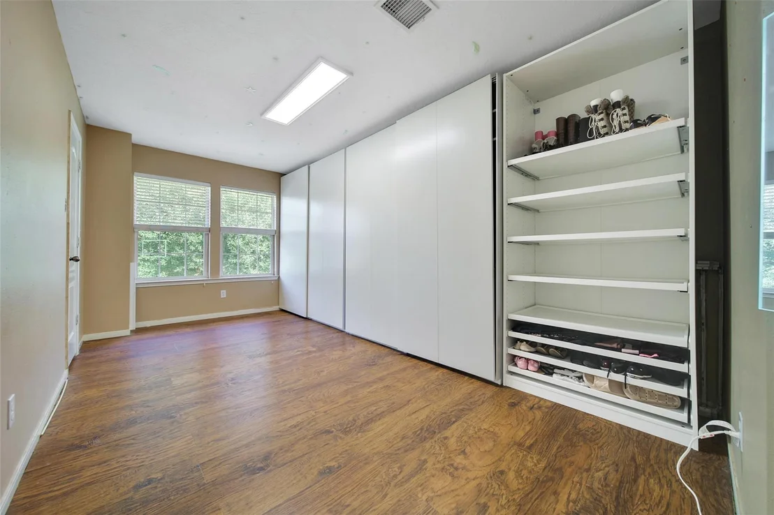 Photo of 18827 Squirrel Oaks Drive