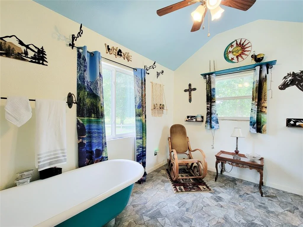 Photo of 20312 Bauer Hockley Road