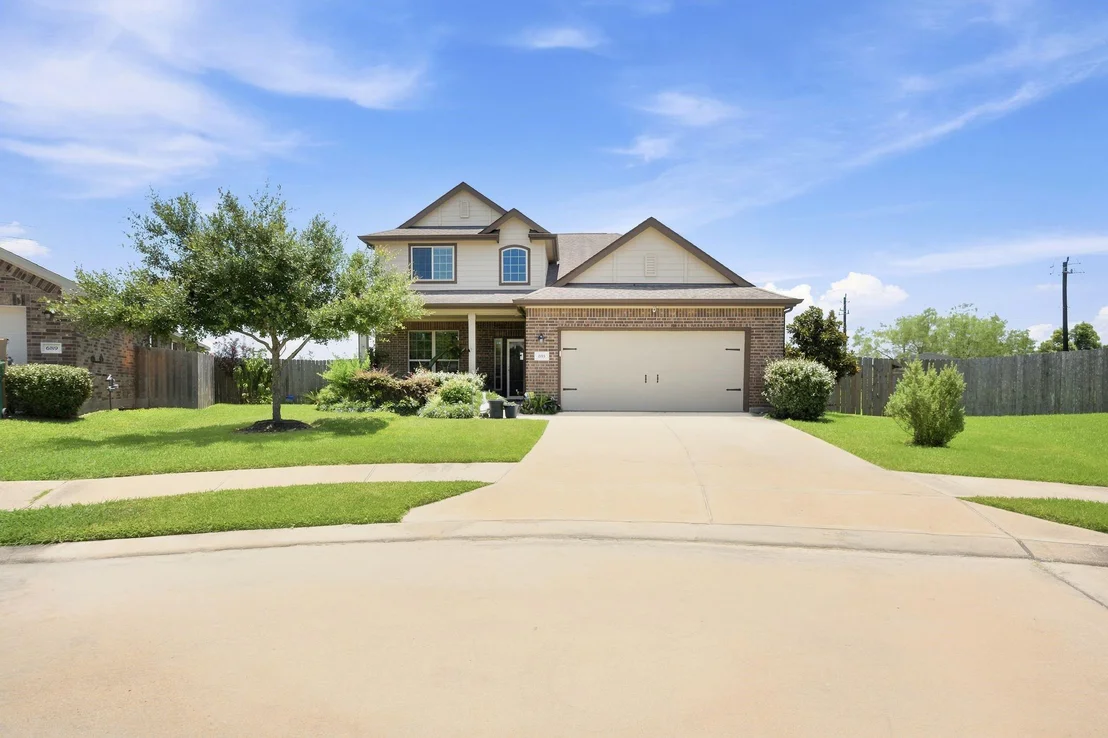 Photo of 693 Forest Bend Lane