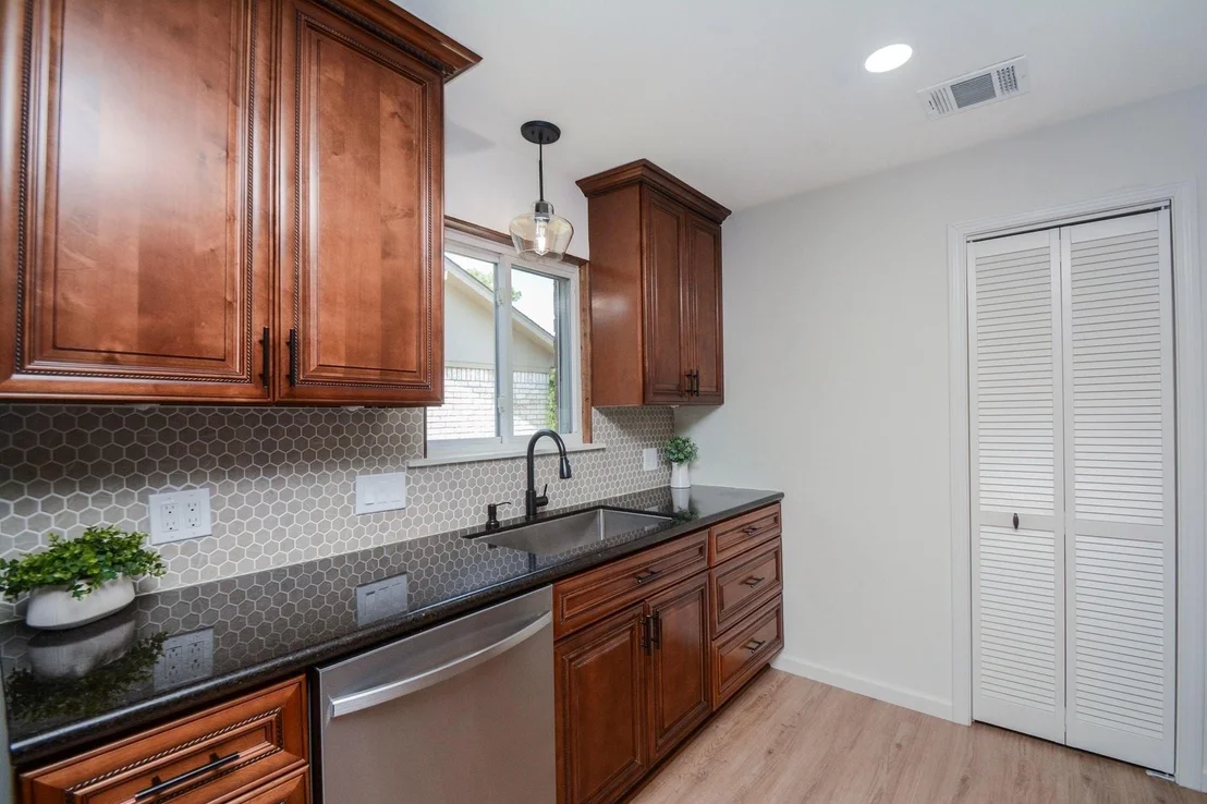 Photo of 9719 Springmont Drive