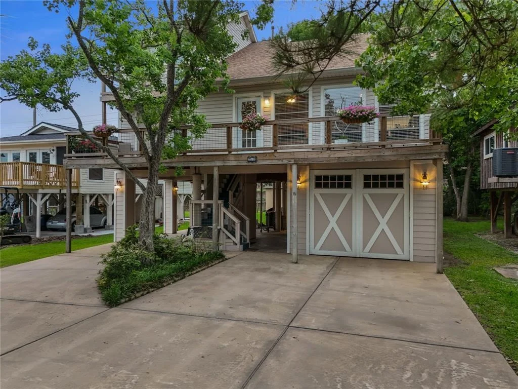 Photo of 268 Seminole Drive