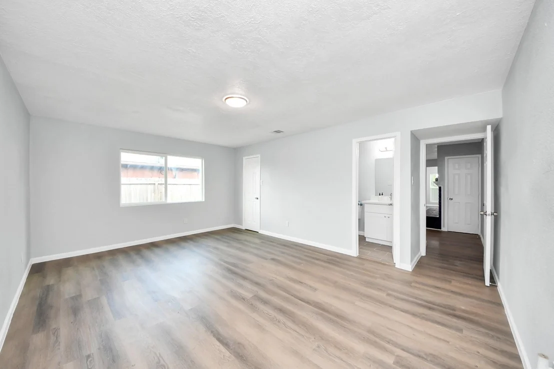 Photo of 14623 Lorne Drive
