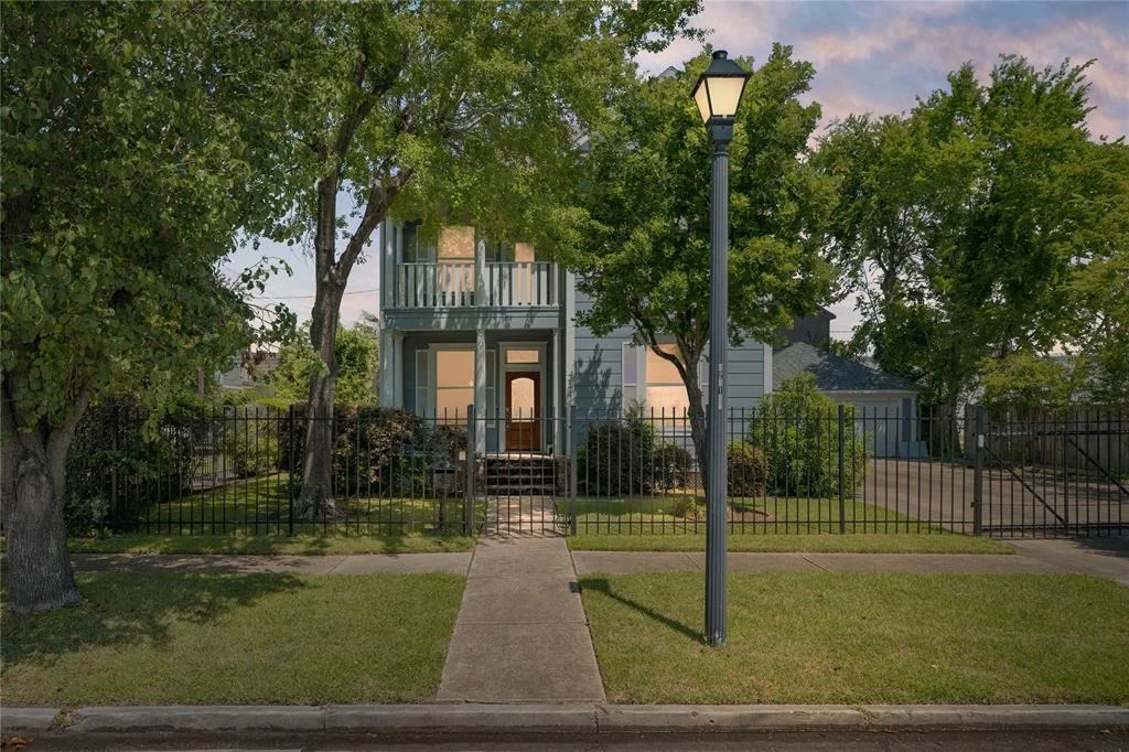 Photo of 344 Harvard Street