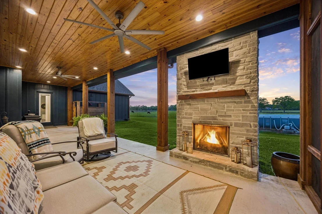 Photo of 2610 County Road 163