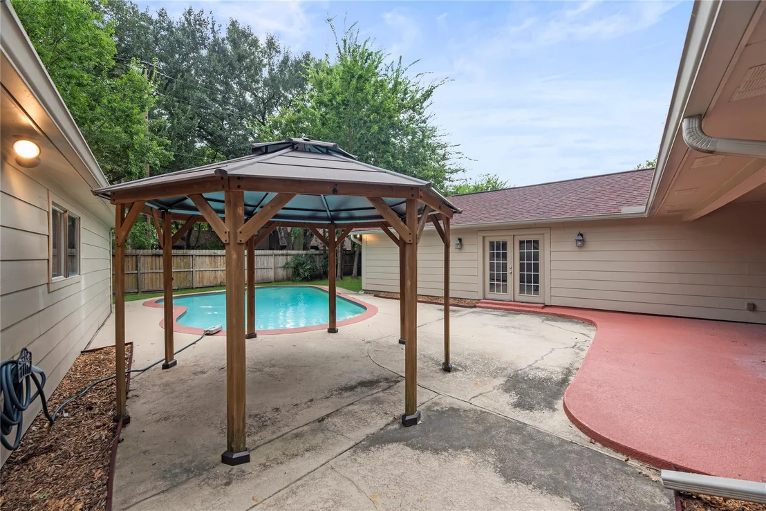 Photo of 5903 Echo Lake Lane