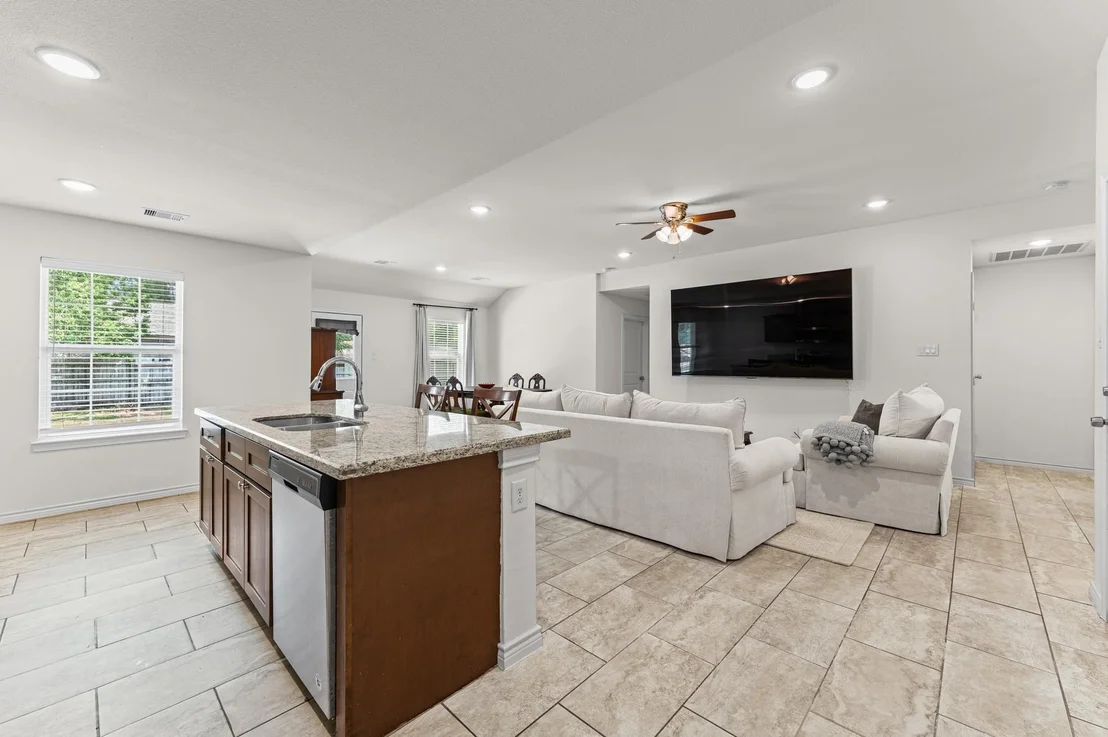 Photo of 10920 Fairview Drive