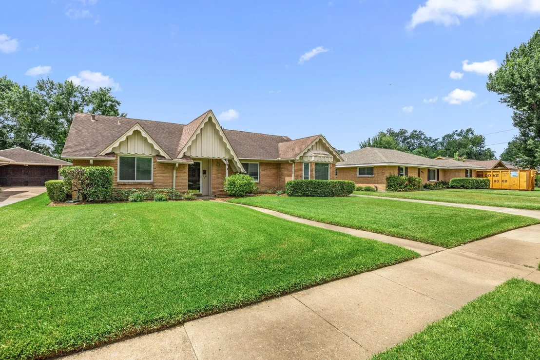 Photo of 1714 Droxford Drive