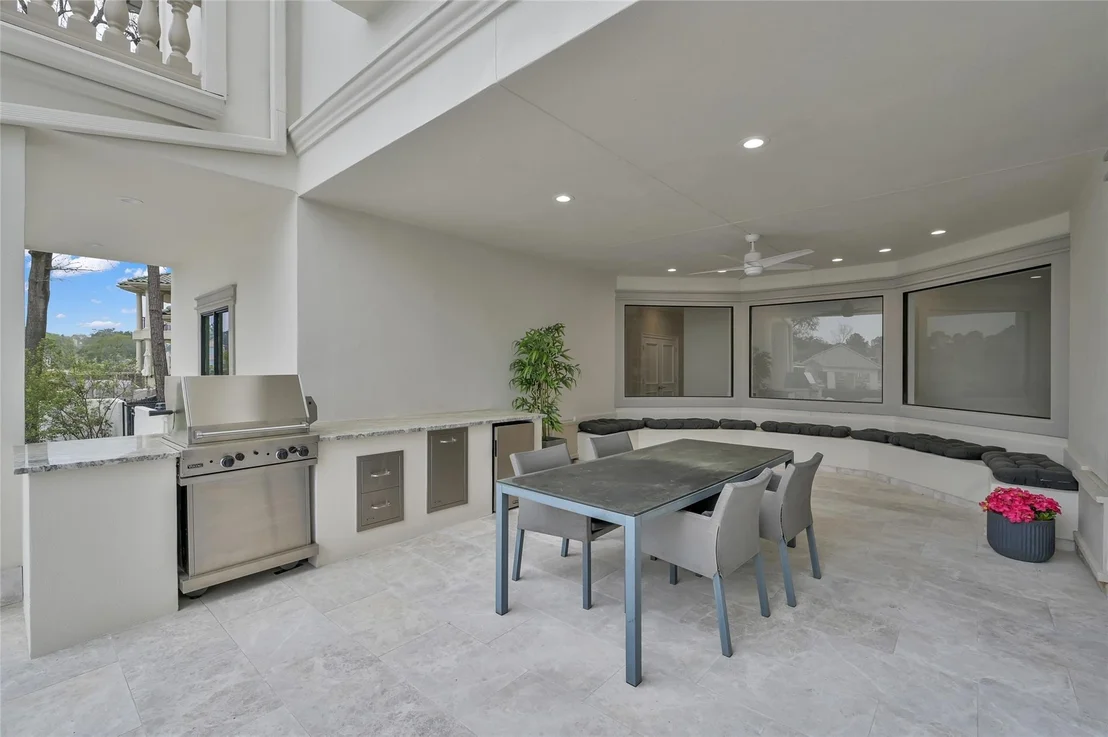 Photo of 10 West Isle Place