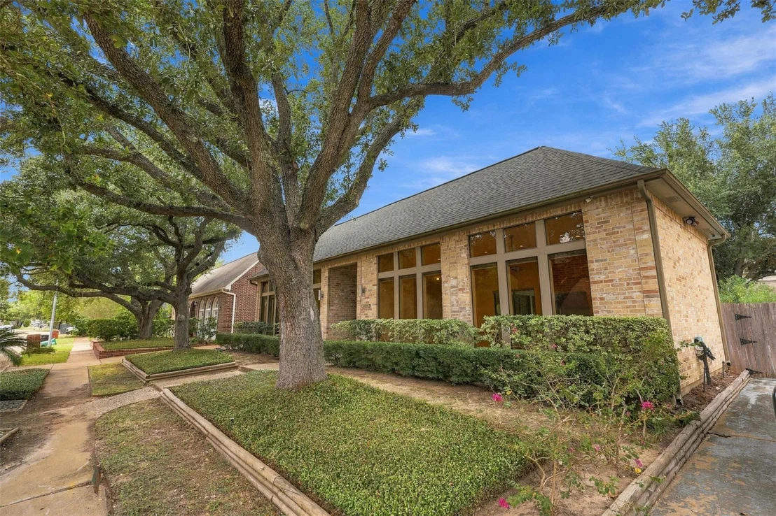 Photo of 12059 S Circle Drive