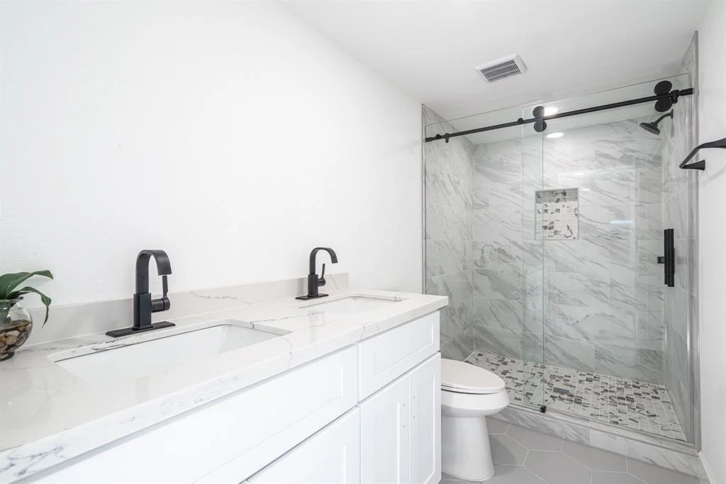 Photo of 2411 Camille Street