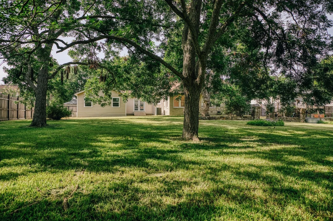 Photo of 511 Crockett Street