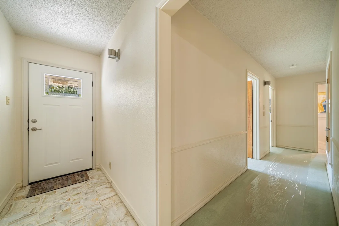 Photo of 2419 Henrietta Place