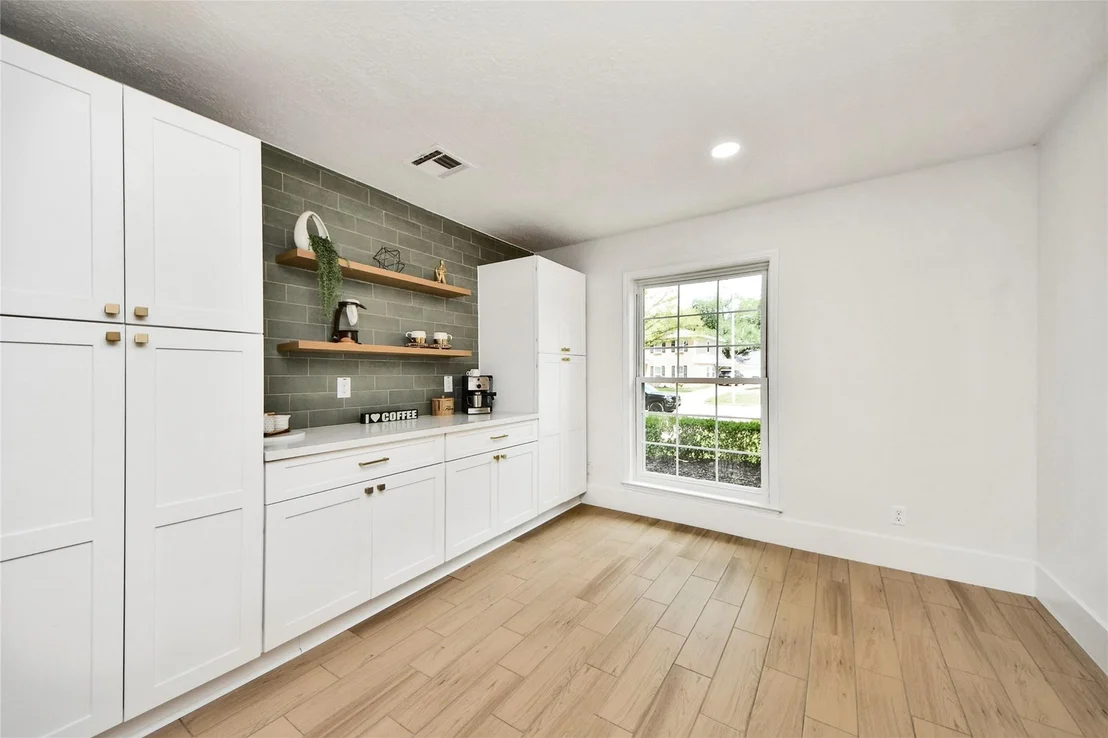 Photo of 1706 Durfey Lane
