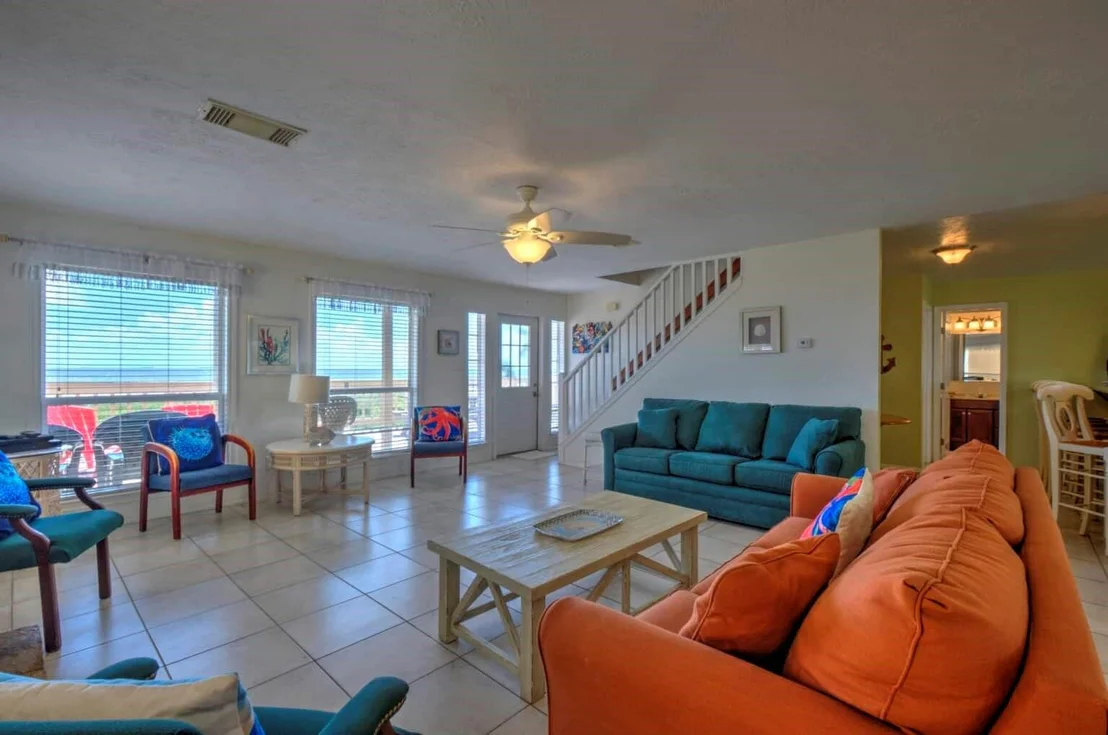 Photo of 2446 Bluewater Highway