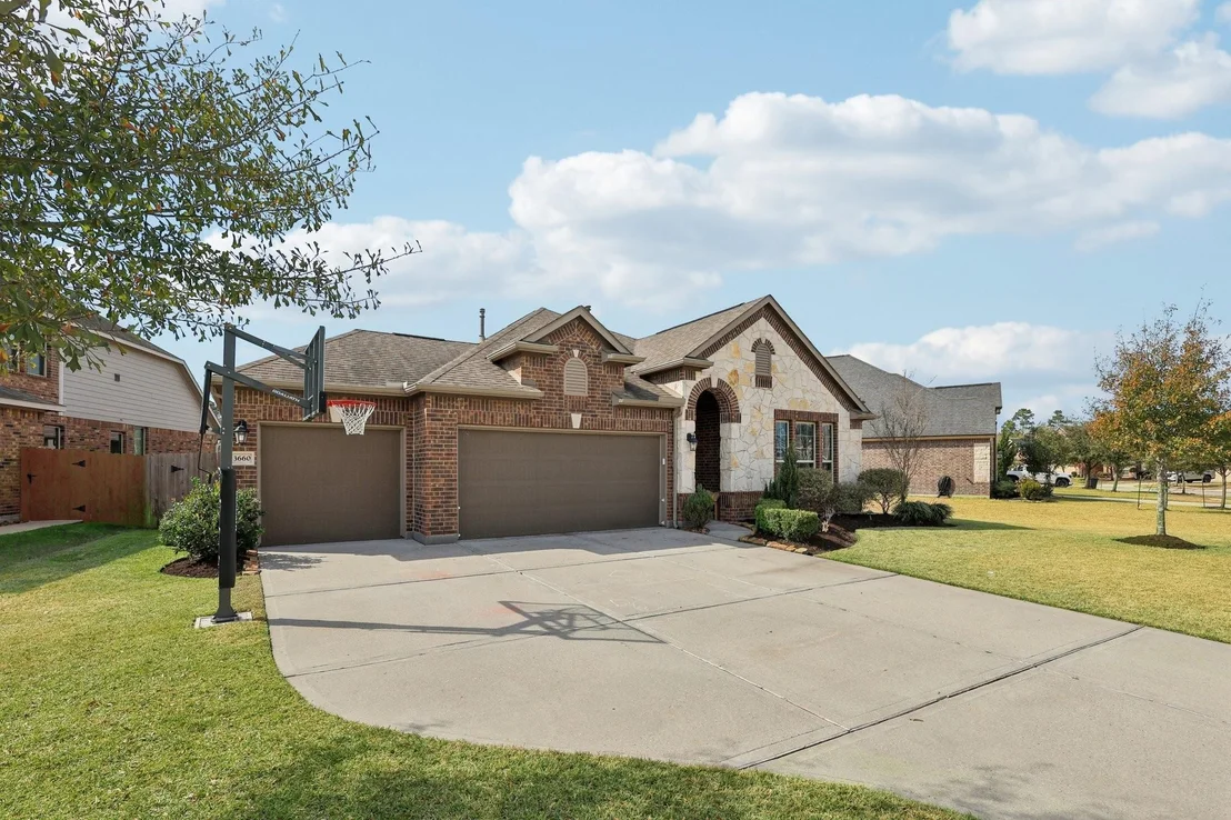Photo of 3660 Cottage Pines Lane