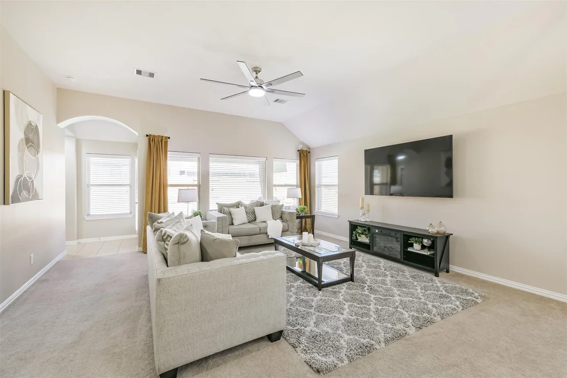 Photo of 9622 Invergarry Way