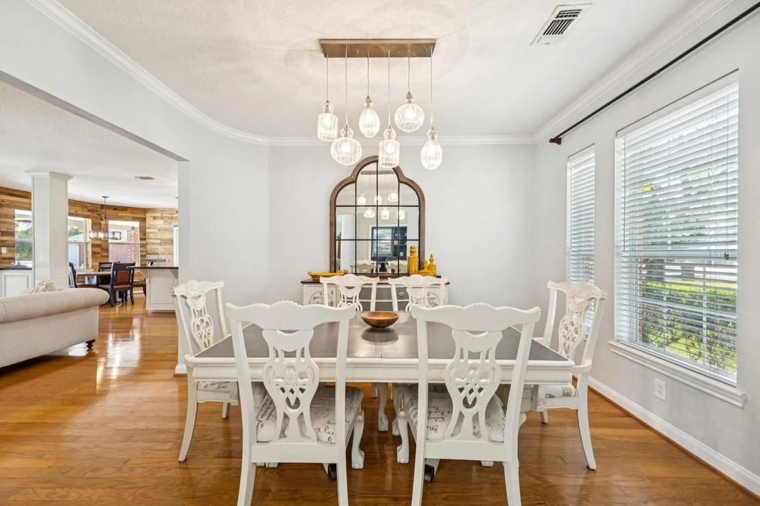 Photo of 1140 Bartlett Road