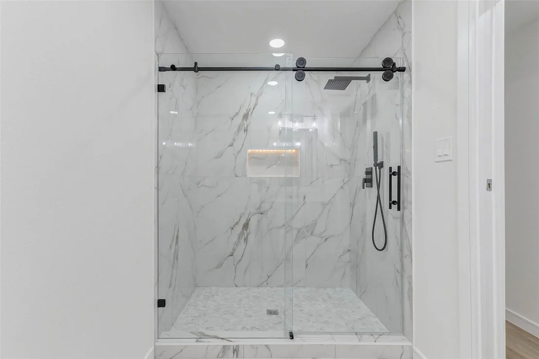Photo of 9923 Emnora Lane