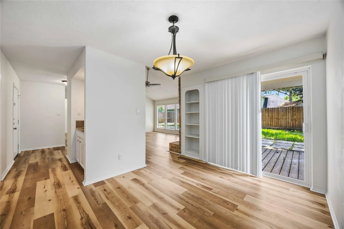 Photo of 1002 Oxborough Drive