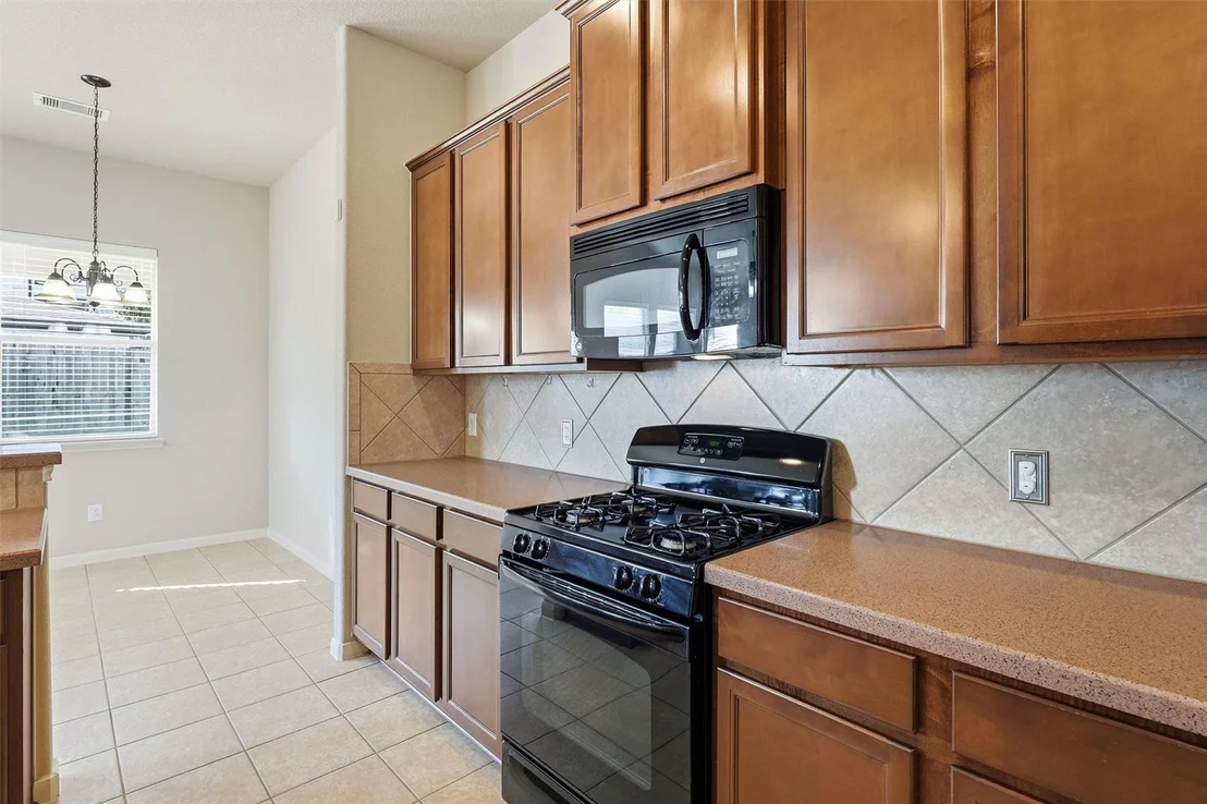 Photo of 2923 Empire Oaks Lane