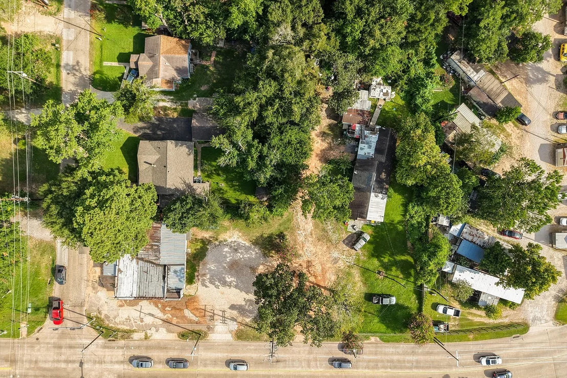Photo of 425 Silverdale Dr