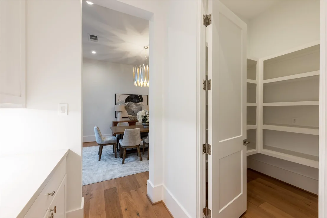 Photo of 2817 Albans Road