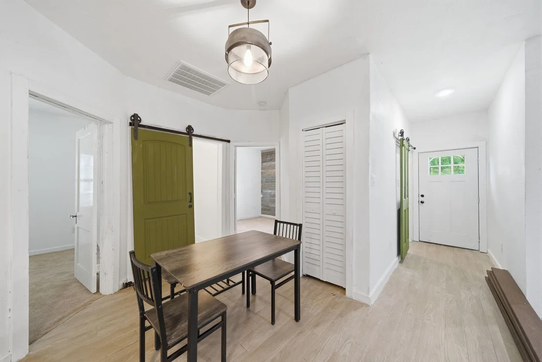 Photo of 6731 Couch Street