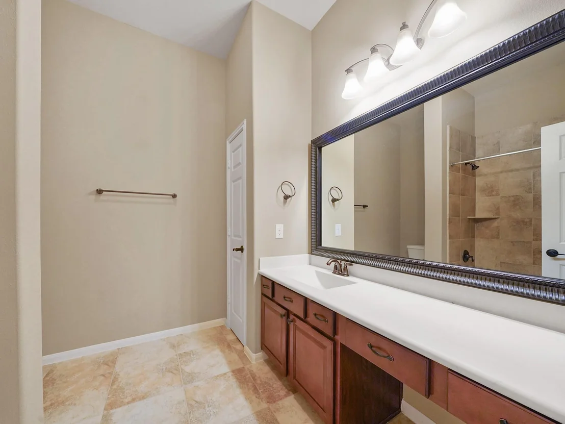 Photo of 22635 Pineleigh Court