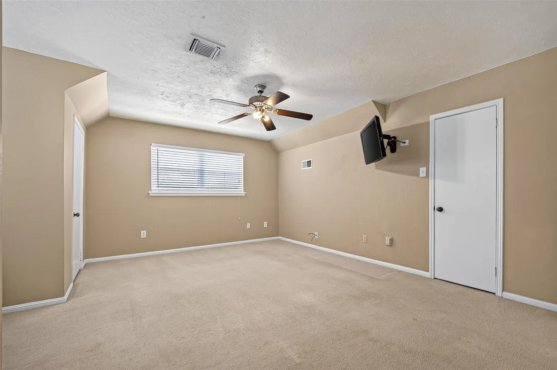 Photo of 560 Savannah Park